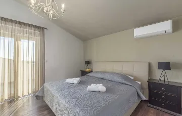 4-Bedroom Villa with Private Pool in Kaštelir