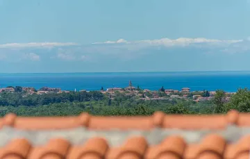 4-Bedroom Villa with Private Pool in Kaštelir