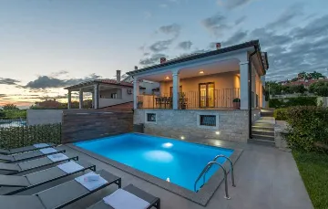 4-Bedroom Villa with Private Pool in Kaštelir