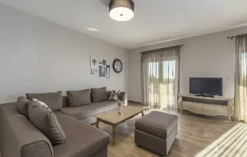 4-Bedroom Villa with Private Pool in Kaštelir