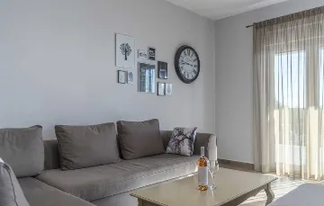 4-Bedroom Villa with Private Pool in Kaštelir