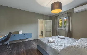 4-Bedroom Villa with Private Pool in Kaštelir