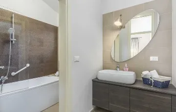 4-Bedroom Villa with Private Pool in Kaštelir