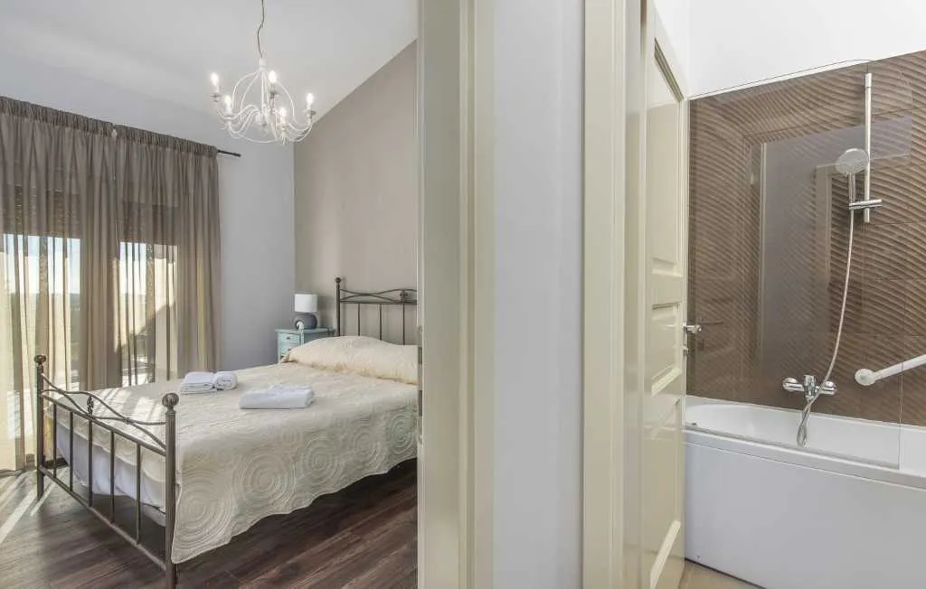 4-Bedroom Villa with Private Pool in Kaštelir