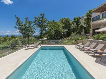 Villa with Private Pool and Garden in Drenje