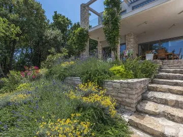 Villa with Private Pool and Garden in Drenje