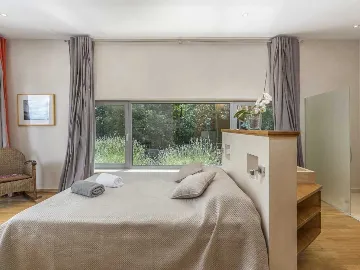 Villa with Private Pool and Garden in Drenje