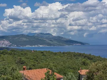 Villa with Private Pool and Garden in Drenje