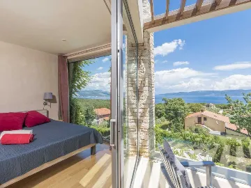 Villa with Private Pool and Garden in Drenje