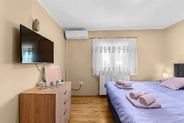 3-Bedroom Villa with Private Pool in Mali Golji