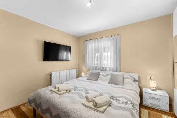 3-Bedroom Villa with Private Pool in Mali Golji