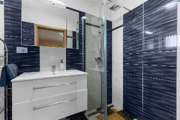 3-Bedroom Villa with Private Pool in Mali Golji