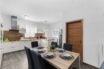 3-Bedroom Villa with Private Pool in Mali Golji