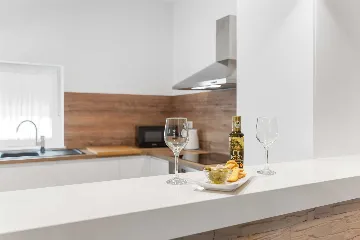 Karojba 4-Bedroom Villa for 8 with Pool