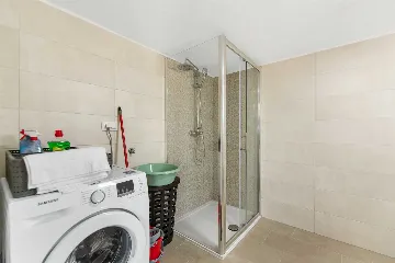 Karojba 4-Bedroom Villa for 8 with Pool