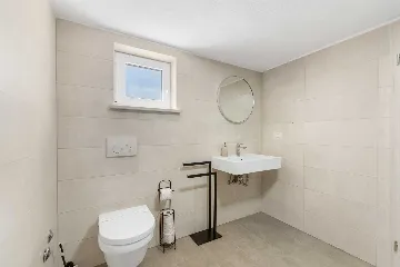 Karojba 4-Bedroom Villa for 8 with Pool