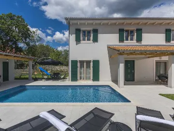 Rojnići 3-Bedroom Villa with Private Pool