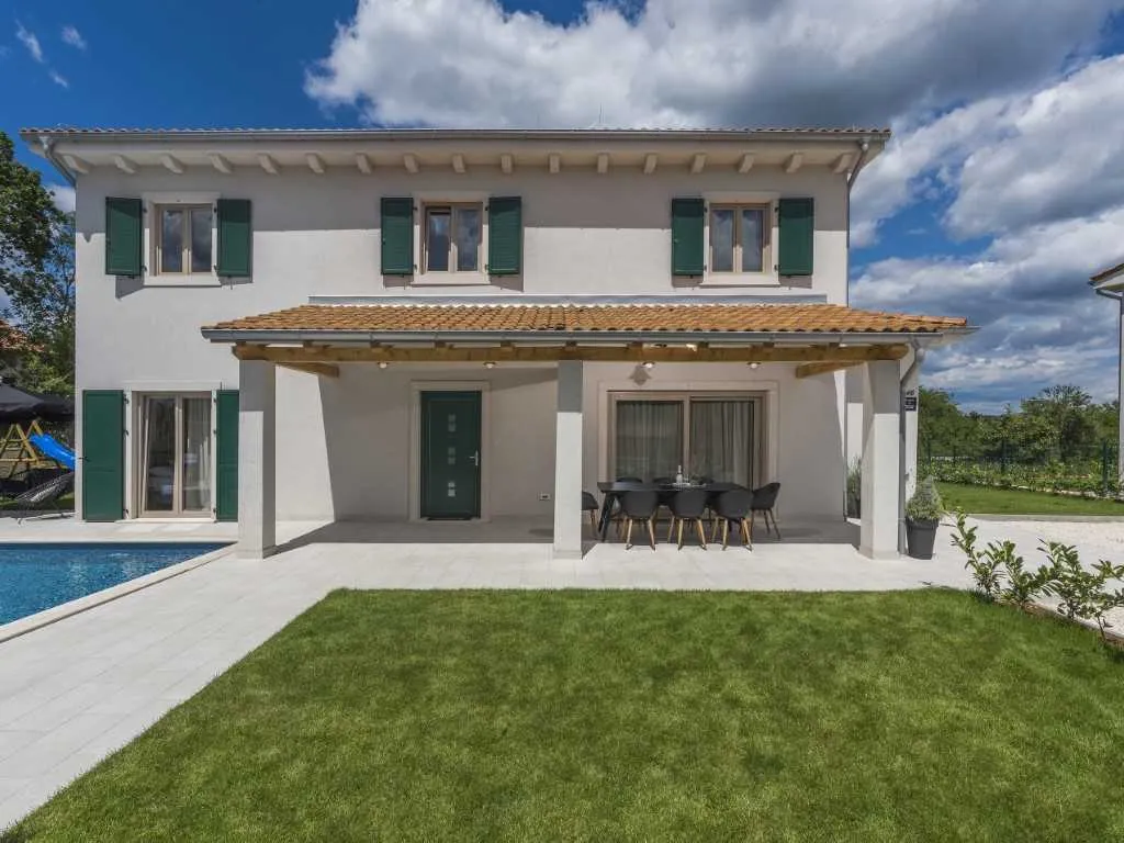 Rojnići 3-Bedroom Villa with Private Pool