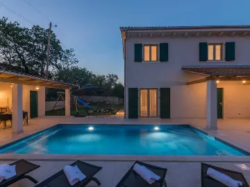 Rojnići 3-Bedroom Villa with Private Pool