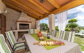 Villa in Labin for Up to 8 Guests