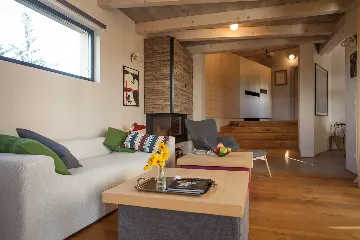 Air-Conditioned Villa with Heated Pool in Kanfanar