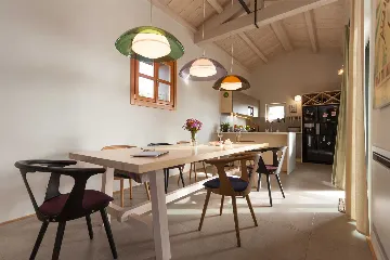 Air-Conditioned Villa with Heated Pool in Kanfanar