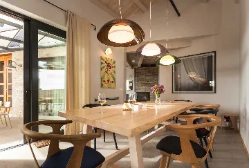 Air-Conditioned Villa with Heated Pool in Kanfanar