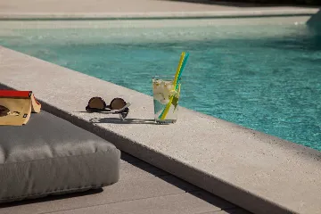 Air-Conditioned Villa with Heated Pool in Kanfanar