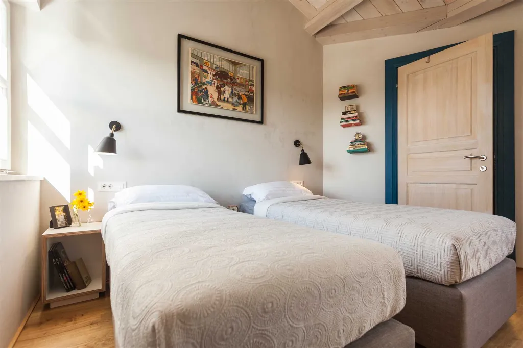 Air-Conditioned Villa with Heated Pool in Kanfanar