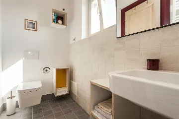 Air-Conditioned Villa with Heated Pool in Kanfanar