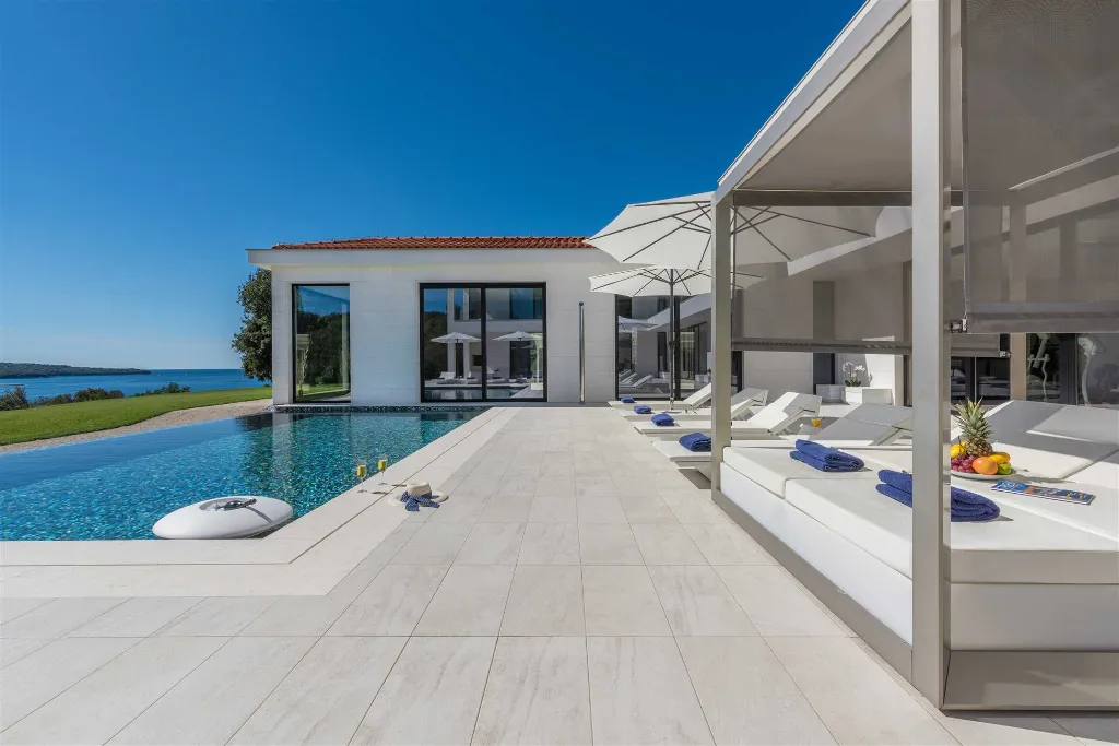 5-Bedroom Villa in Vrsar for Up to 10 Guests