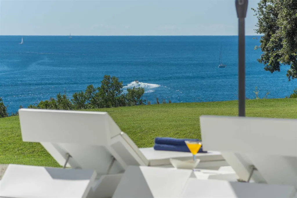 5-Bedroom Villa in Vrsar for Up to 10 Guests
