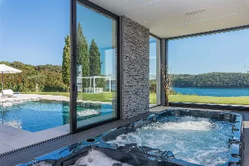 5-Bedroom Villa in Vrsar for Up to 10 Guests