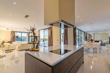 5-Bedroom Villa in Vrsar for Up to 10 Guests