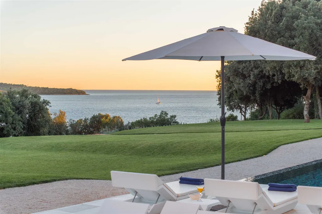 5-Bedroom Villa in Vrsar for Up to 10 Guests