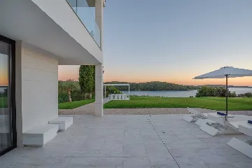 5-Bedroom Villa in Vrsar for Up to 10 Guests