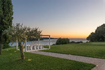 5-Bedroom Villa in Vrsar for Up to 10 Guests