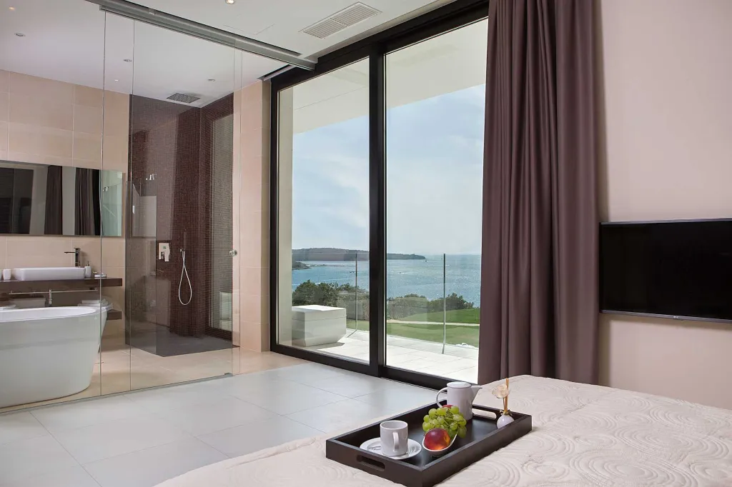5-Bedroom Villa in Vrsar for Up to 10 Guests