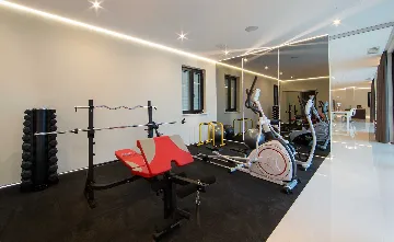 5-Bedroom Villa in Vrsar for Up to 10 Guests