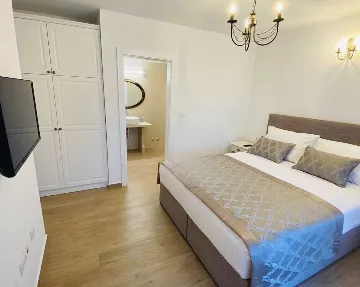 4-Bedroom Villa in Tar, Croatia (Up to 10 guests)