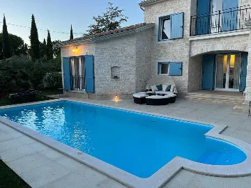 4-Bedroom Villa in Tar, Croatia (Up to 10 guests)