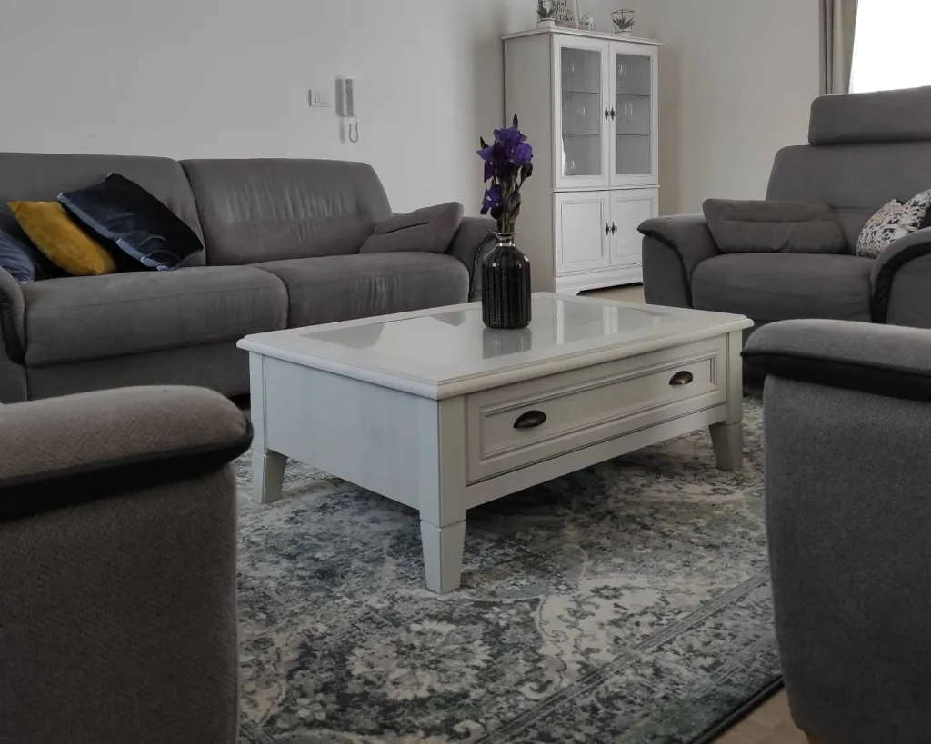 4-Bedroom Villa in Tar, Croatia (Up to 10 guests)