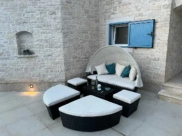 4-Bedroom Villa in Tar, Croatia (Up to 10 guests)