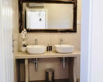 4-Bedroom Villa in Tar, Croatia (Up to 10 guests)