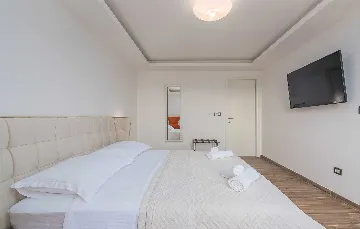 4-Bedroom Villa in Fiorini, Croatia (Sleeps 8)