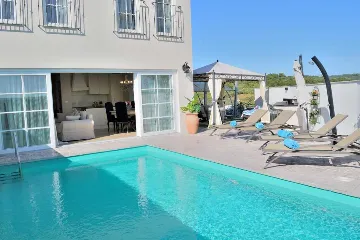 Detached Villa with Private Pool in Krasica