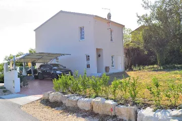 Detached Villa with Private Pool in Krasica