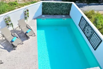 Detached Villa with Private Pool in Krasica