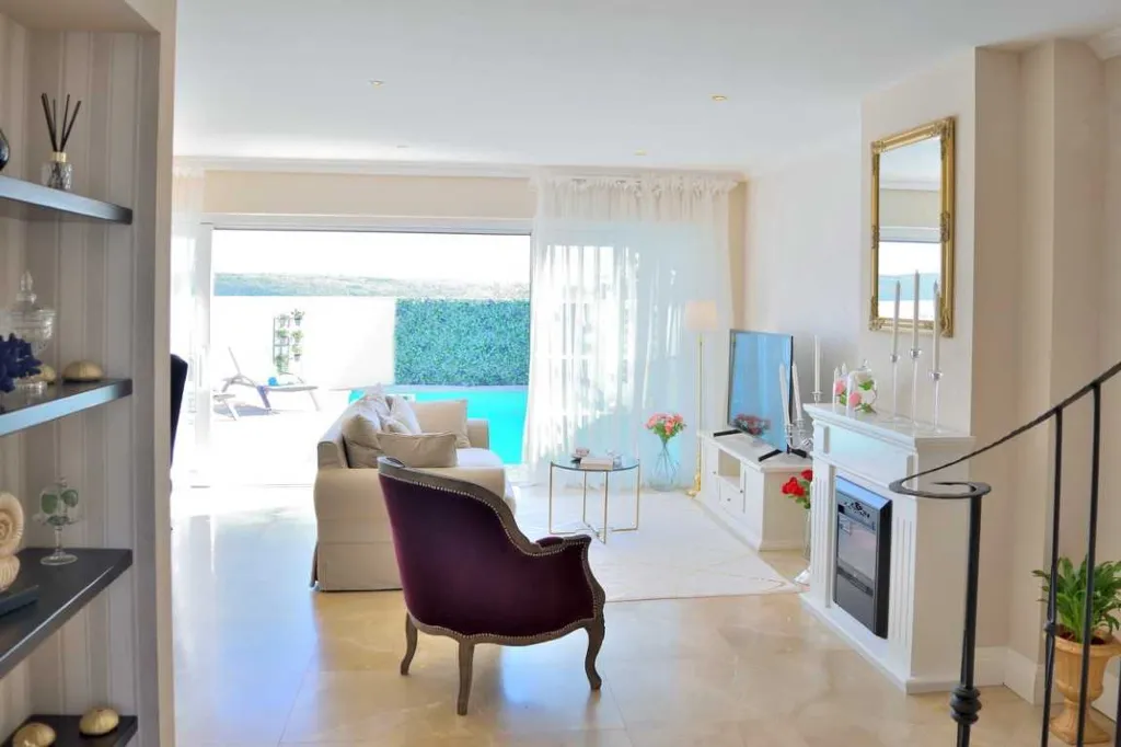 Detached Villa with Private Pool in Krasica
