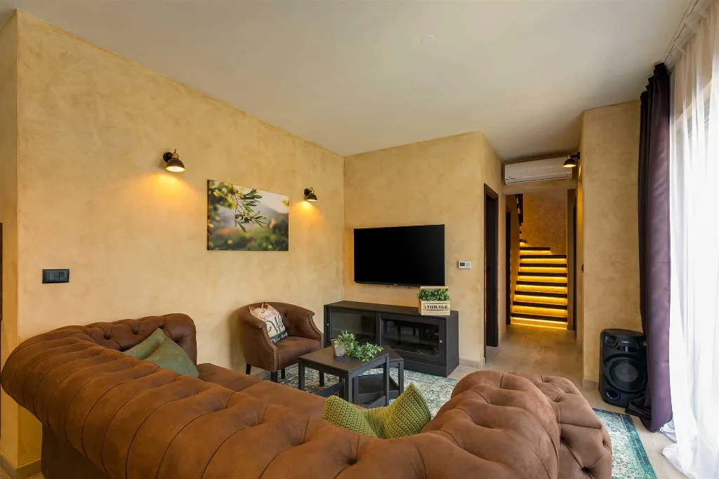 2-Bedroom Villa in Poreč for Up to 4 Guests